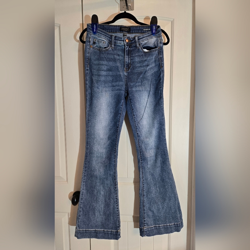 Judy Blue Nicole Mid Rise Tummy Control Flare Jeans Size 9/29